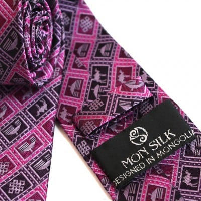 Mongolian purple necktie 3