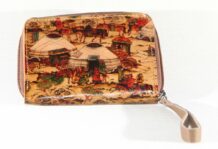 Монгольский коричневый кошелек с изображением искусства
