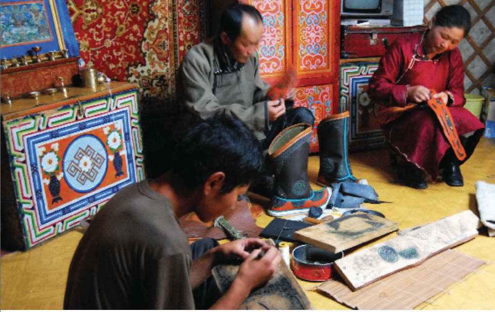 Mongolian Hide and Leather Crafts 4