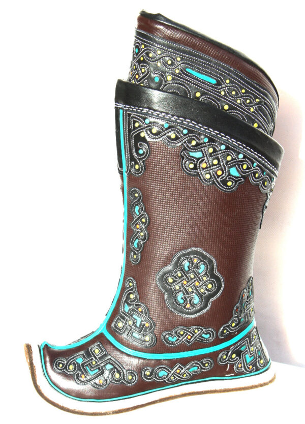 17 th Century Traditional Brown Boots 32 Ornaments 
