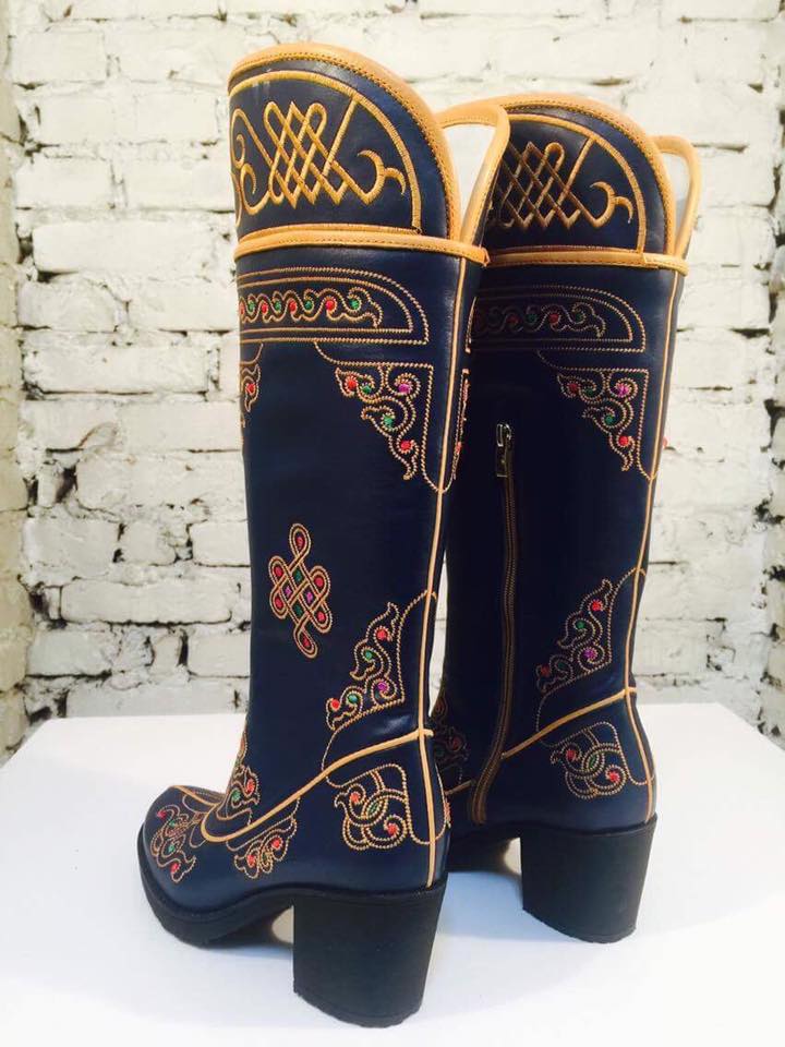 Womens Embroidered Boots