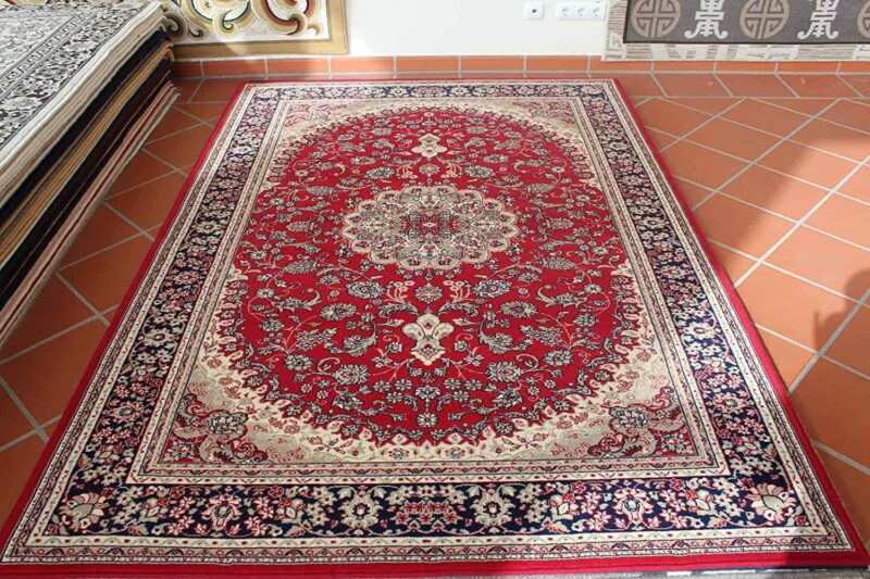 Classic Pattern Red Woolen Carpet 200x300 cm