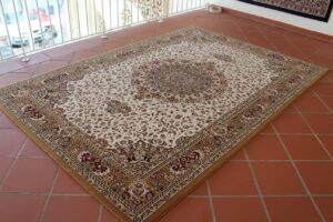 Oriental Pattern Wool Carpet (200x300 cm)