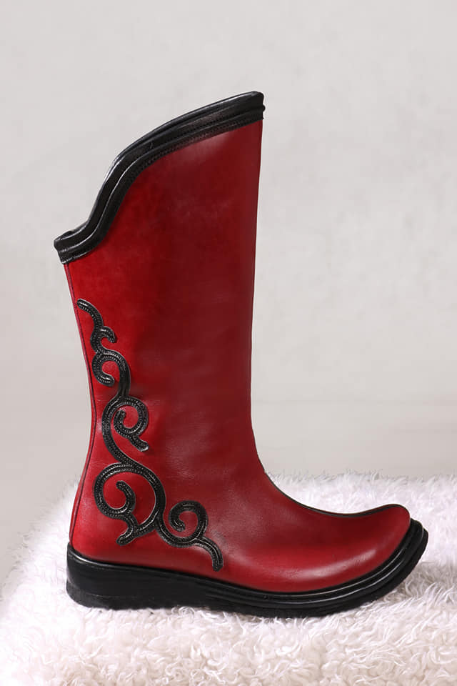 Red Cowhide Boots with Black Pattern right