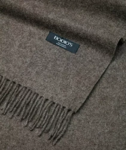 detailed picture of yak wool scarves