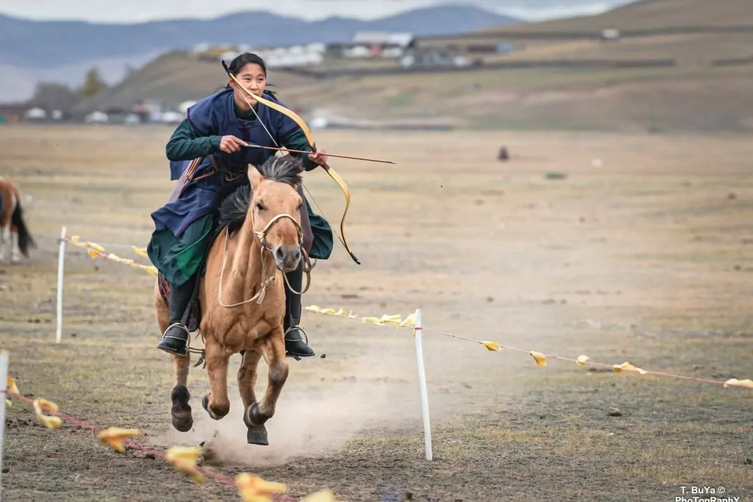 Mongolian Horse Bow Archer e1689668731895