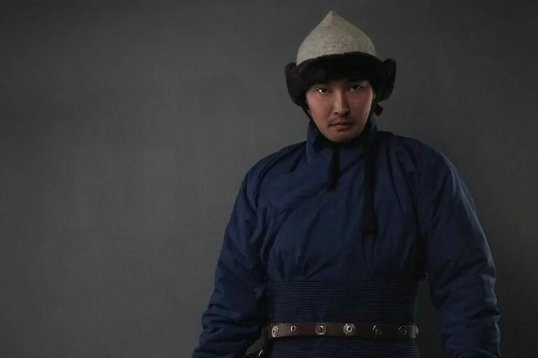 Mongolian Clothing 13th century
